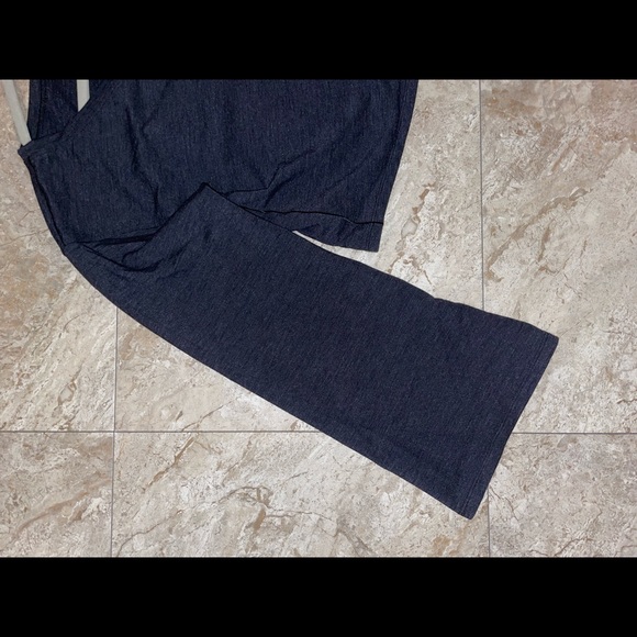 Lululemon pull over sweatshirt - Picture 3 of 4